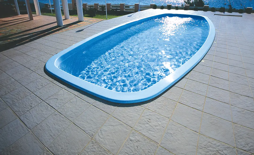 Piscina de fibra Aguazul modelo Florenza