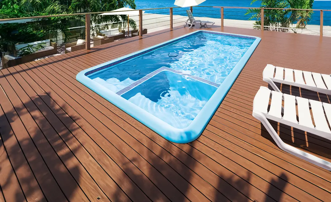 Piscina de fibra Aguazul modelo Leblon